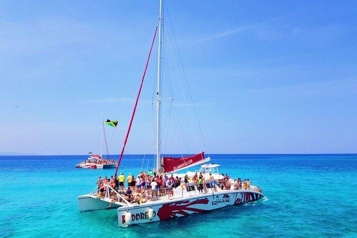 Combo de 4 actividades: tour en barco con vehículos todo terreno en Montego Bay