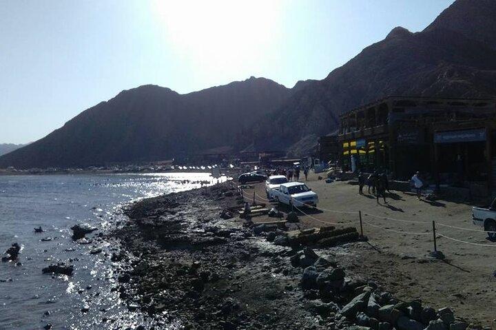 Plongée en apnée et balade à dos de chameau avec déjeuner à Dahab au départ de Charm el-Cheikh