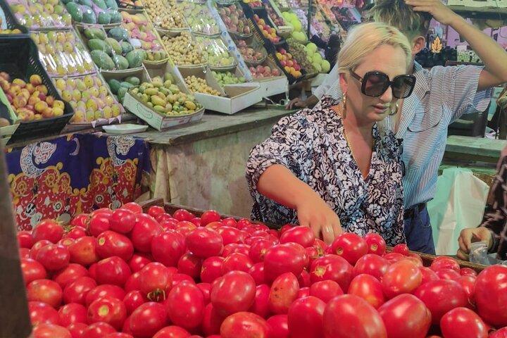 Experiência privada para excursão gastronômica de classe pela maneira egípcia original
