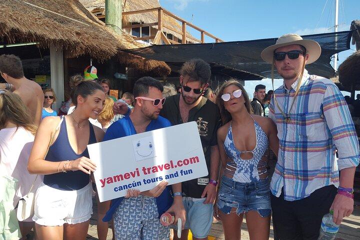 Shared transportation in Cancun