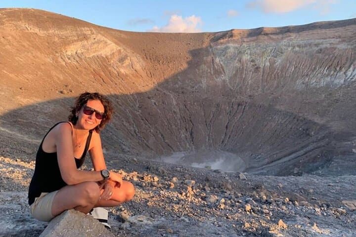 Vintage Van Experience: Tour and Transfer to Mt. Vesuvius