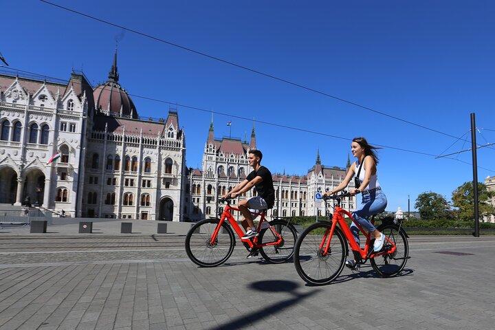 Budapest : giro storico in centro su E-Bicycles Buda & Pest