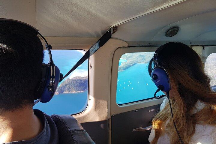 1-stündiger Rundflug über die Whitsunday Islands und das Heart Reef