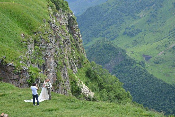 KAZBEGI GUDAURI ANANURI トビリシから日帰りグループツアー！