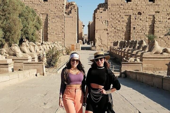 Luxor: Amazing Full day Tour to East and West Banks