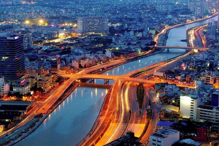 Cena in crociera sul fiume Saigon