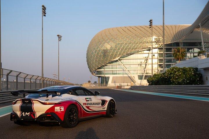 Aston Martin GT4 Expérience de conduite _ Full