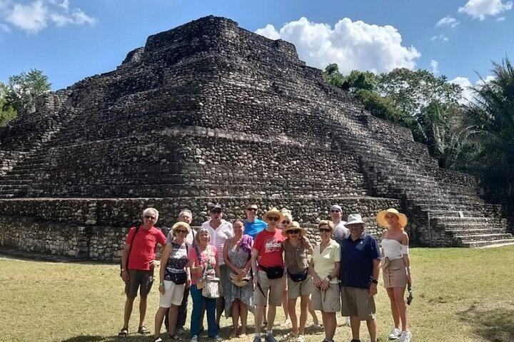 Ruinas mayas de Chacchoben desde Costa Maya