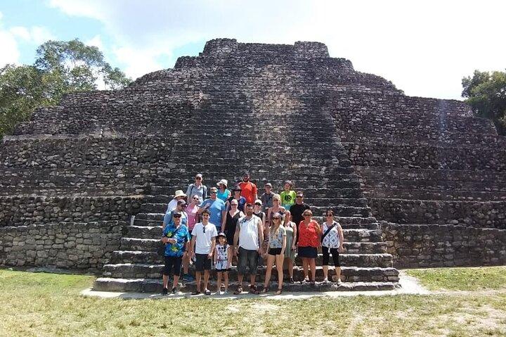 Ruinas mayas de Chacchoben desde Costa Maya