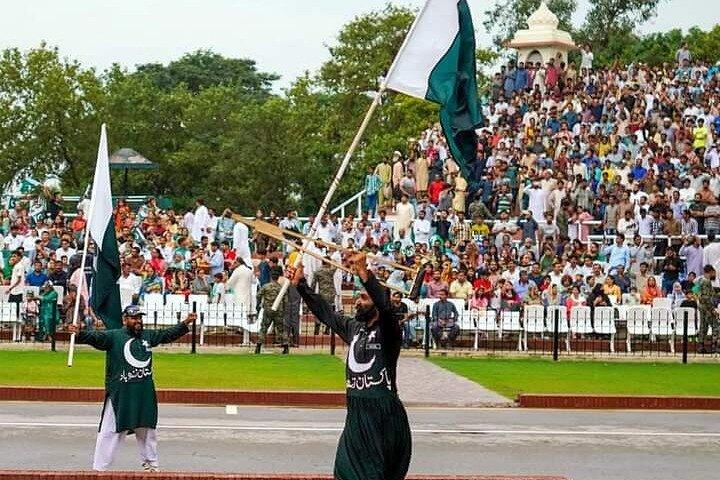 Privé en begeleid: Wagah Border, Walled City & Lahore Fort Full Day Tour