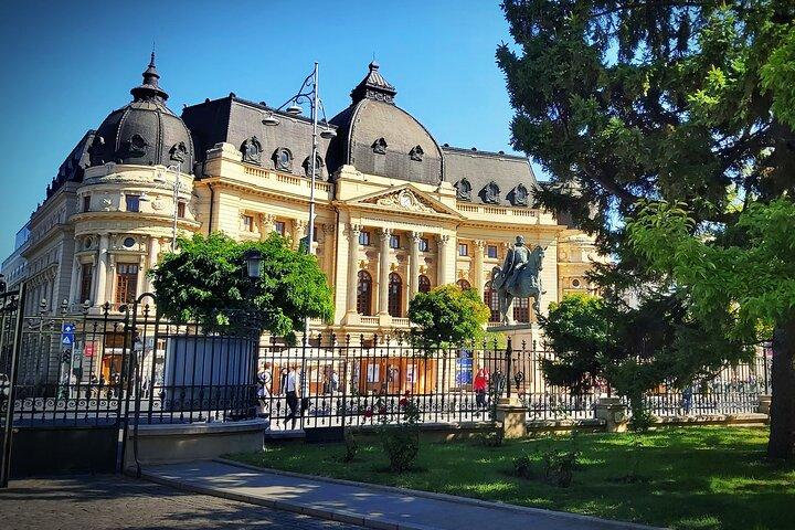 Tour privato di un'intera giornata a Bucarest