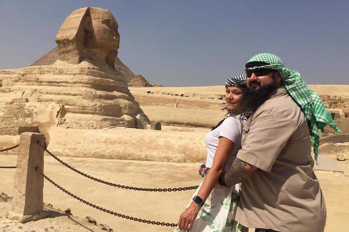 Tour di un giorno da Sharm el Sheikh alle piramidi di Giza e al museo egizio in aereo