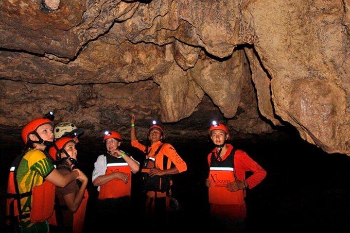 Passeio a Rio Claro e a Caverna do Condor