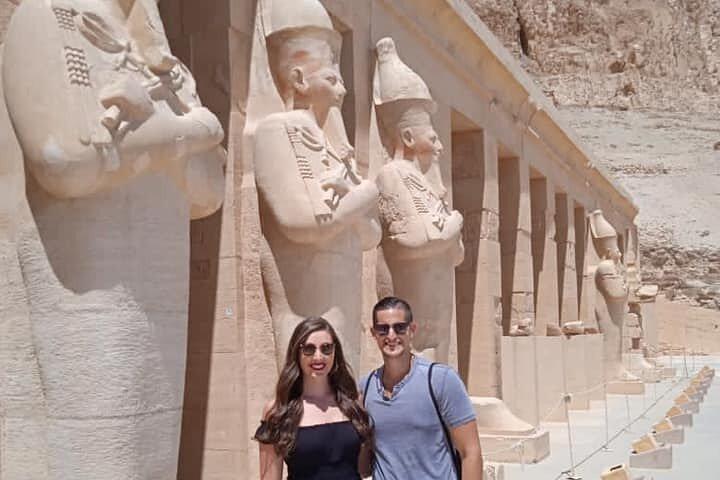 övernattningsresa till Luxor City från Kairo med inrikesflyg tur och retur inkluderar hotell