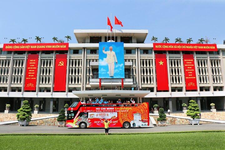 Excursão pela cidade de Ho Chi Minh e ingresso para o Palácio da Independência 2 em 1