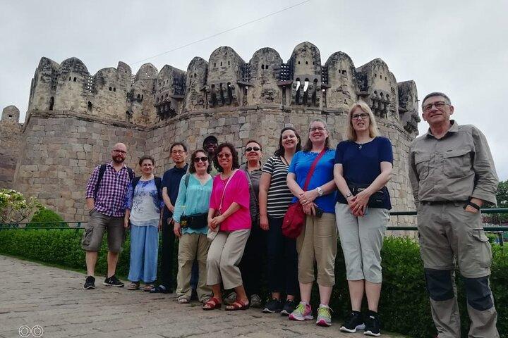 Visite privée d'Hyderabad en voiture avec guide et déjeuner