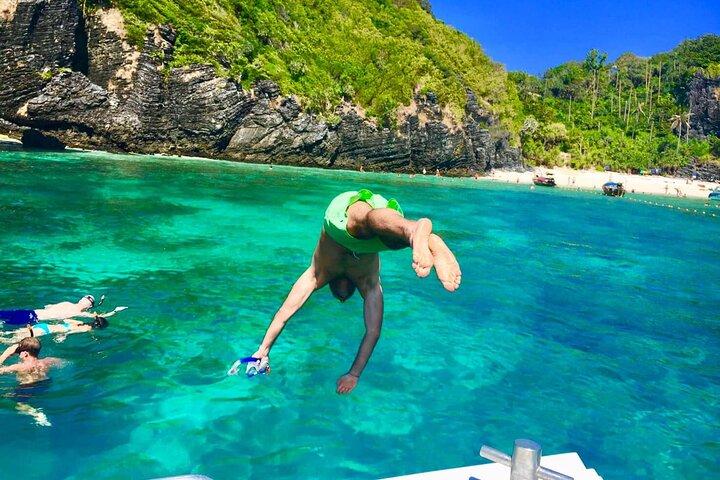 Excursión a Phi Phi, Maya Bay y la isla Khai desde Phuket