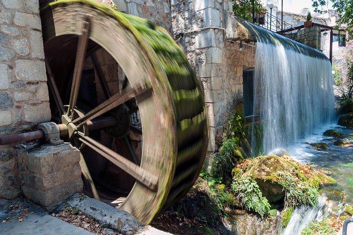 Delphi、Arachova、Levadia Krya Springs、プライベート デイ ツアー