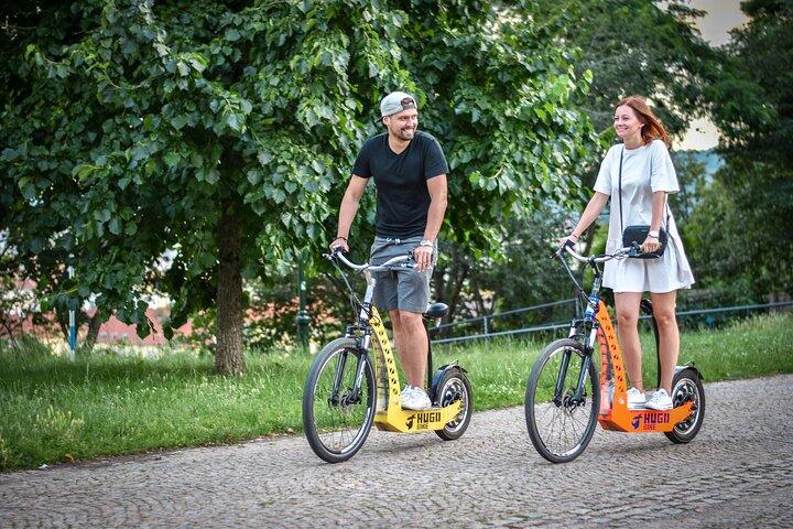 Prag E-Scooter-Tour: Große PRIVATE Stadtbesichtigung