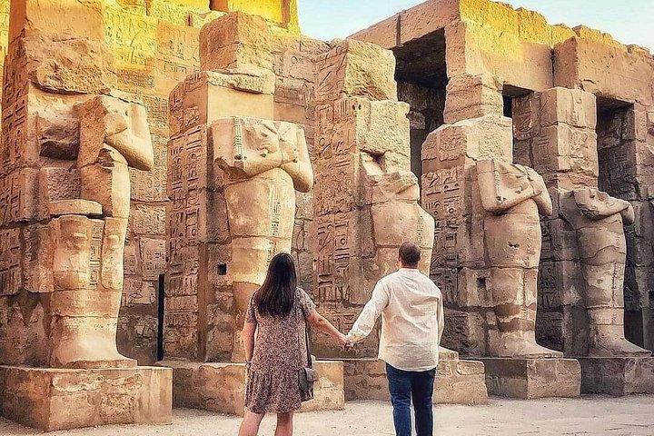 Luxor-Tagestour ab Kairo mit dem Flugzeug