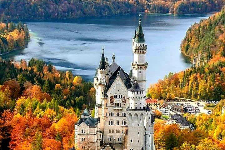 Evite las colas: visita privada al castillo de Neuschwanstein desde Füssen o Hohenschwangau