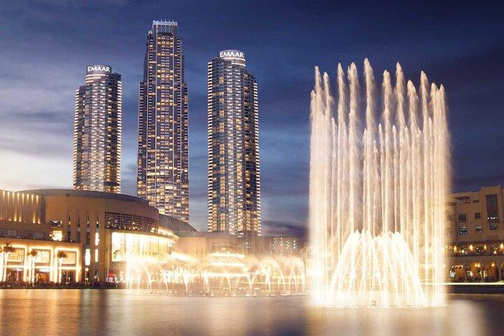 Private Tour: Dubai Frame, Burj Khalifa Entry and Dubai Fountain