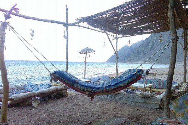 Intera giornata a Dahab da Sharm El Sheikh Snorkeling & Camel Ride, Quad Bike