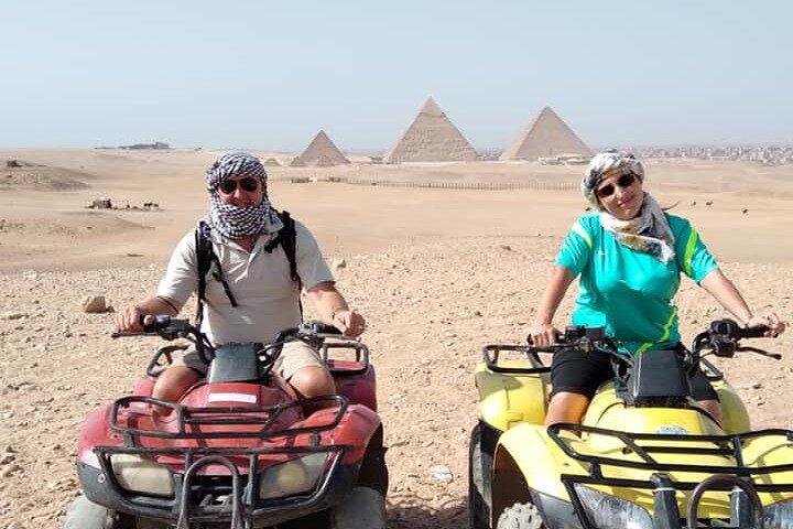 4-timers privat tur til Giza pyramider, Sphinx, Quad ATV & Camel Ride
