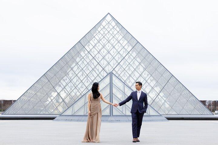 Séance photo privée dans le quartier du Louvre à Paris