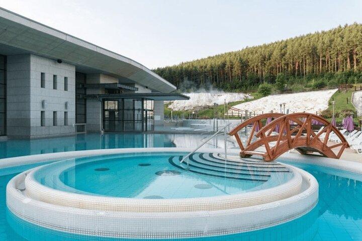 エゲルサロークの温泉付きエゲルでの終日プライベートツアー