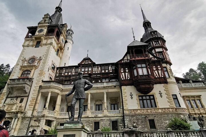 Day trip from Bucharest to Brasov & Dracula's Castle