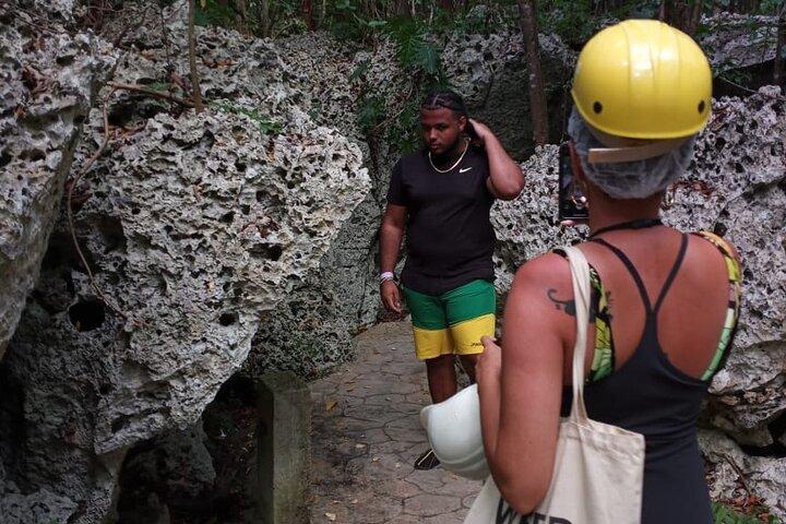 Private Exploring Tour in Green Grotto Caves and Rafting on the Martha Brae