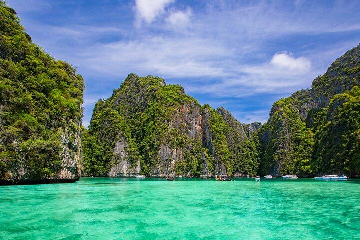 De Phuket: Tour de barco de Phi Phi, Baía Maya e Ilhas Khai