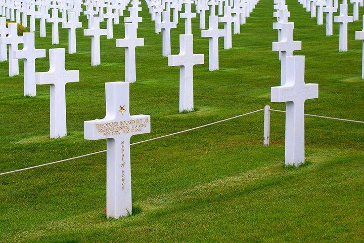 Privater Hin- und Rücktransfer von Paris zu den D-Day-Stränden der Normandie