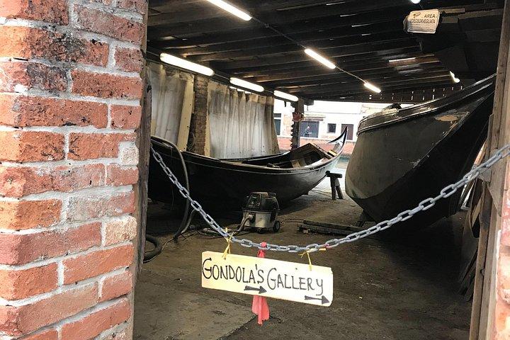 Degustação de vinhos e comida em Veneza com um sommelier