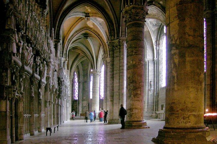 Chartres Cathedral Private Tour from Paris