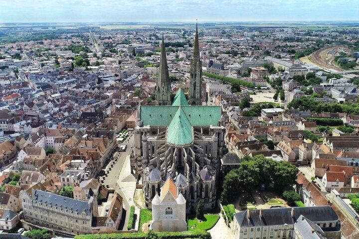 Chartres Cathedral Private Tour from Paris