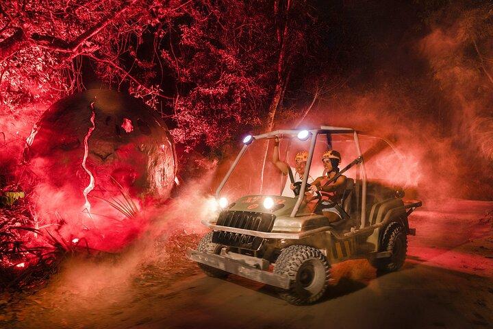 Xplor Fuego mit Abendessen in Buffetform und Transport