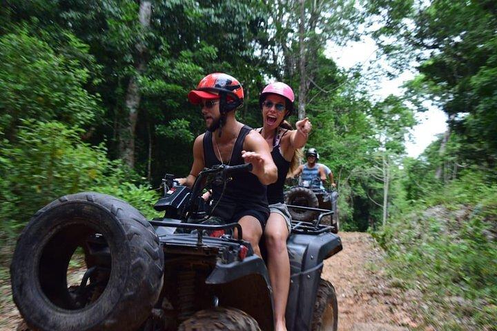 カンクンの ATV サーキット、乗馬、ジップライン、セノーテでの水泳、ランチ