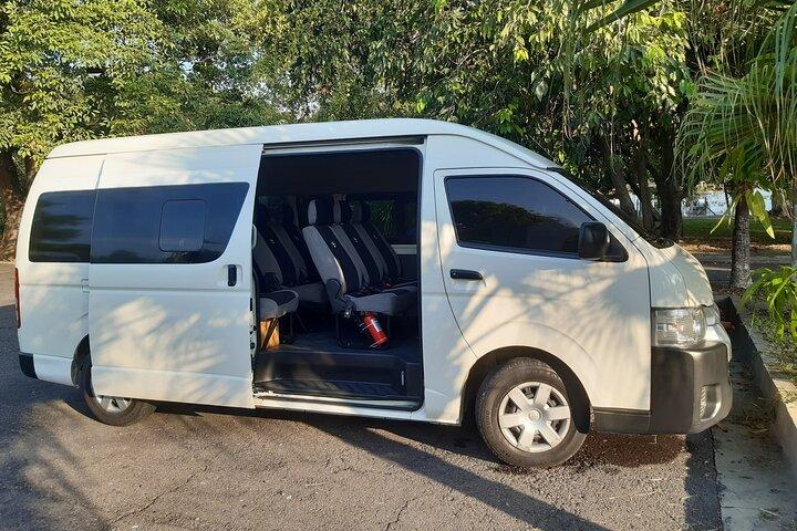 Private Arrival Transfer: El Salvador International Airport SAL to San Salvador