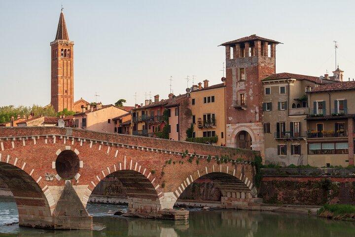 Privétour van een hele dag naar Verona en Lago di Garda vanuit Milaan