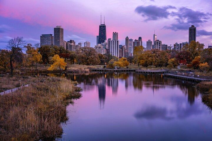 Traslado turístico de 4 horas por Chicago en un sedán privado de lujo