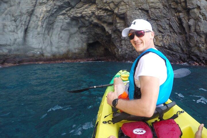 テネリフェ南部の火山海岸沿いのシュノーケリング カヤック ルート
