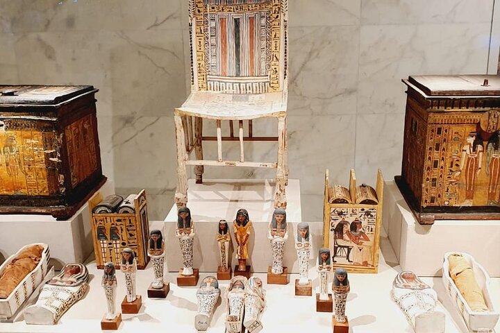 Tour de día completo a las momias reales, las pirámides de Giza, la esfinge y el bazar