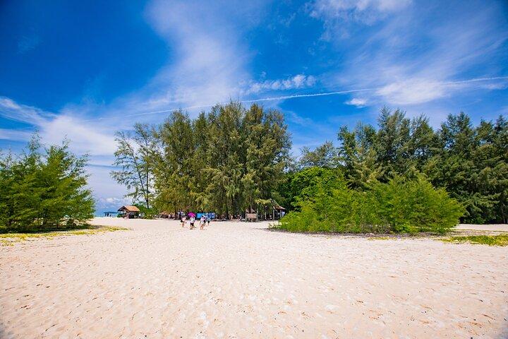 Bamboo Island en Phi Phi Island Full Day Tour vanuit Phuket