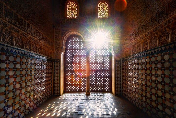 Alhambra, Generalife Palace, Charles V, Alcazaba and Gardens