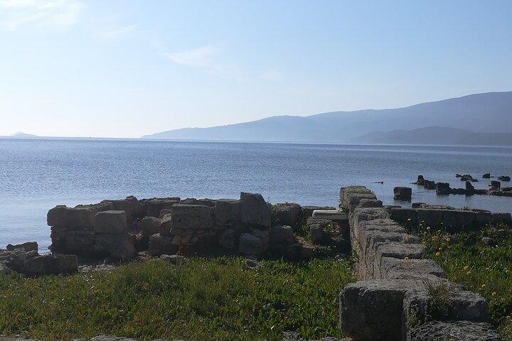 Orme di San Paolo : Antico monastero biblico di Corinto e Daphni
