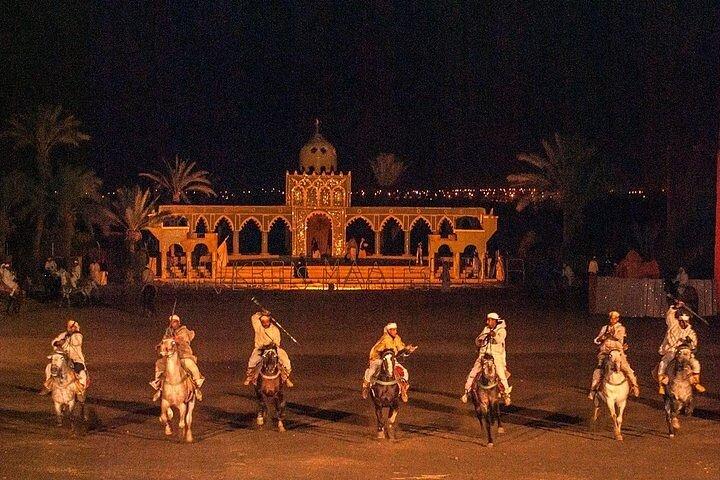 CHEZ ALI MARRAKECHで行列をスキップ：ファンタジアショー