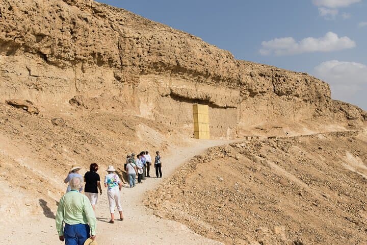 Private Day Tour From Cairo Visit El Minya, Tell El Amarna and Beni Hassan.