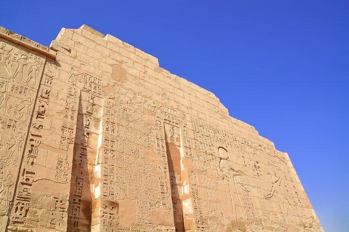 Tour naar Dendera en Medinet Habu